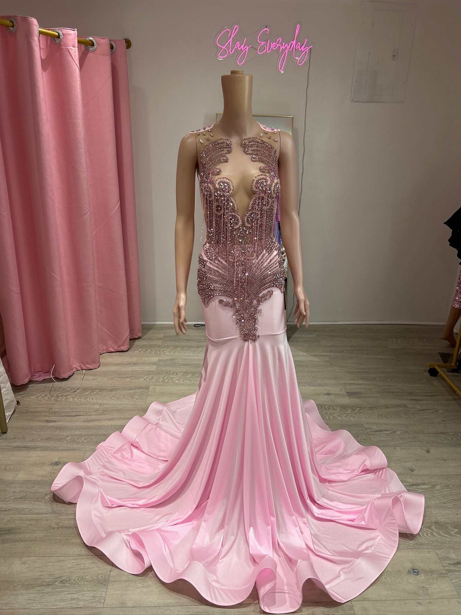 destiny sequin dress Alluring Ryan Destiny shimmering in a silver and gold Georges HOBEIKA SS20 Couture dress